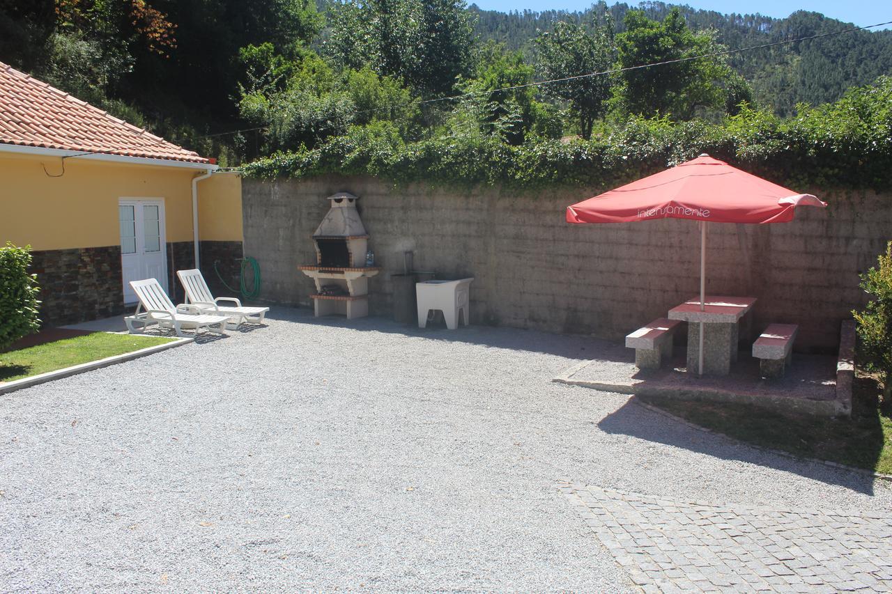 Villa Casinha Dos Cubos Gerês Exterior foto